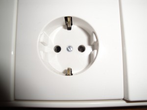 type f outlet
